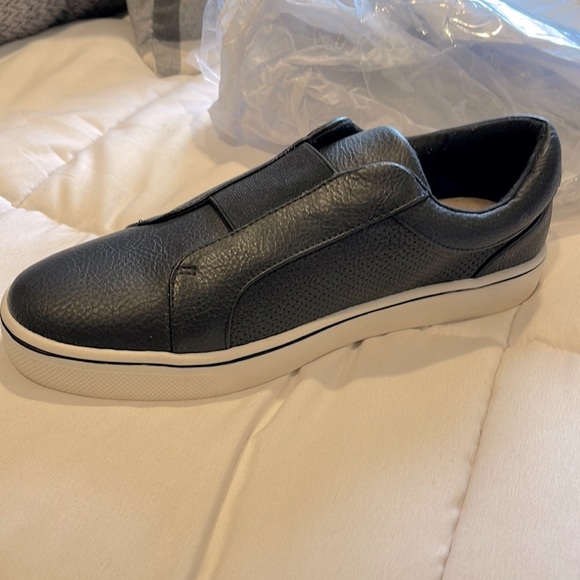 MIA Shoes - Mia slip one size 7.5